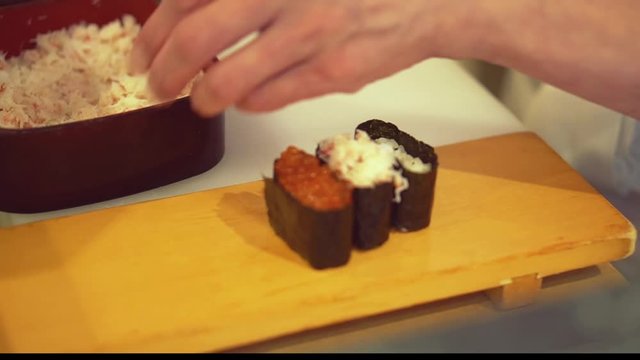 Work of the sushi chef｜軍艦巻き