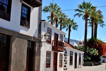 Los Llanos de Aridane, squares corners and streets colonial style in La Palma.