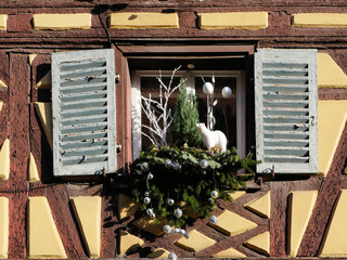 Weihnachtliche Fenster in Colmar