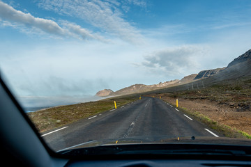 Asfaltowa droga na Islandii
