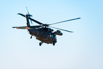 陸上自衛隊の多用途ヘリコプター