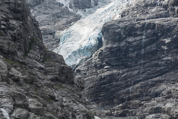 Fototapeta na wymiar Detail vom Kjenndalsbreen Gletscher im Jostedalsbreen Nationalpark, Norwegen
