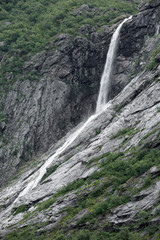 Fototapeta na wymiar Wanderung zum Kjenndalsbreen Gletscher im Jostelalsbreen Nationalpark, Norwegen