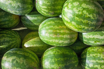 viele Wassermelonen von oben fotografiert