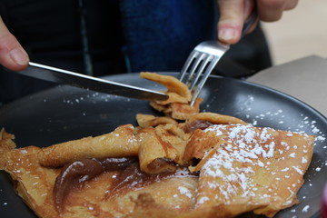 manger un dessert : crêpe