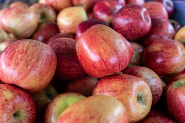 apples in the market