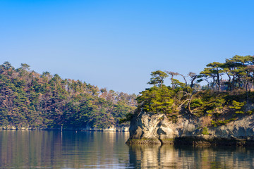 Fototapeta premium 宮城 松島湾浦戸諸島の野々島