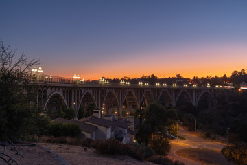 Fototapeta na wymiar The Colorado Street Bridge in Pasadena California at dusk.