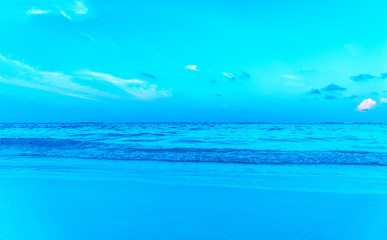 Fototapeta na wymiar Beautiful landscape of clear turquoise Indian ocean, Maldives is
