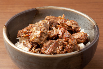 牛すじ丼