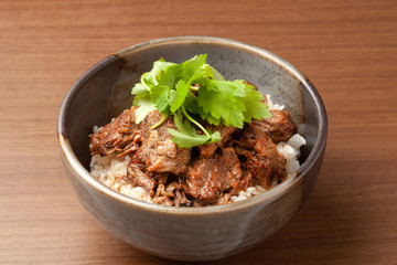 牛すじ丼
