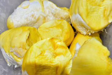  Durian is beautiful, tasty, sweet and tasty.