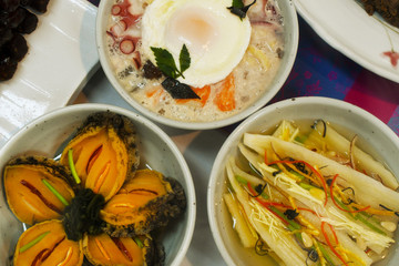 한국의 사이드 디쉬.