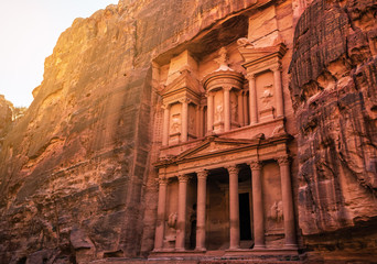 ruins of Al Khazneh treasury in Petra - obrazy, fototapety, plakaty