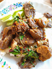 fried beef with vegetables