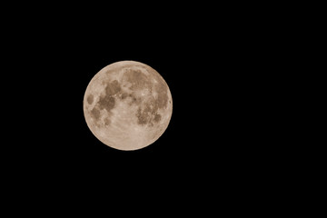 Moon in Night Sky © underworld