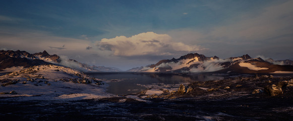 3D environment of the Arctic Mountains in the afternoon - Landscape