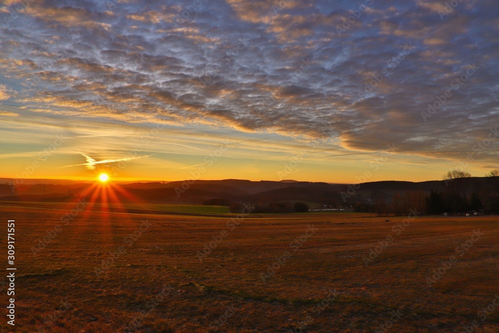 Wall mural sonnenaufgang im erzgebirge