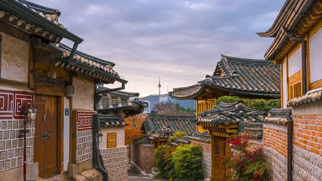 Timelapse at Seoul City,Bukchon Hanok Village, Seoul, South Korea, 4K Time lapse