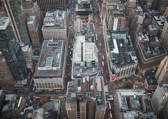 Vue Aérienne des rues animées de New York le soir