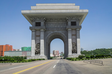 Fototapeta na wymiar Arch of Triumph in Pyongyang, North Korea