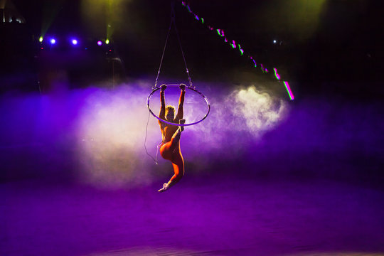 air circus performances in the circus