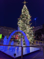 Obraz na płótnie Canvas christmas tree,thessaloniki,greece,square aristotelous,christmas 2019,lights,christmas ornaments