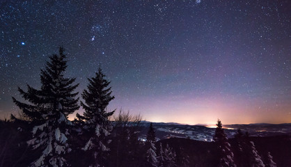 Naklejka premium Magical view of the starry clear sky