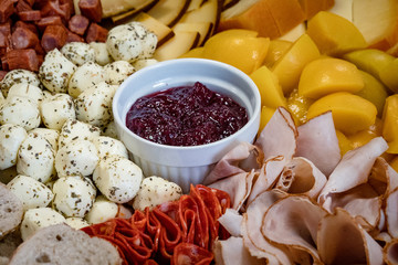 comida navideña, alimentos, empanada, quesos, carnes maduradas pepinillos, Colombia Cundinamarca