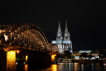 Fototapeta premium Kölner Dom - Nachts