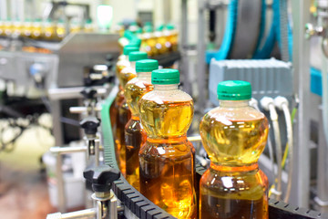 Apple-juice factory, bottling, apple juice