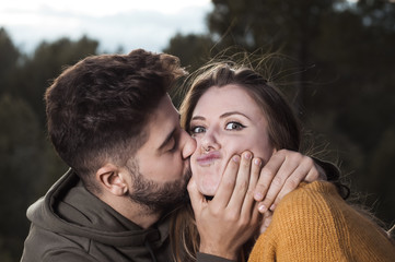 Fototapeta premium Young couple in love in the countryside