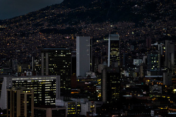 Medellín nocturno