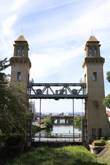 運河の閘門