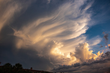 Fototapeta na wymiar Dramatic clouds in Tampa Bay
