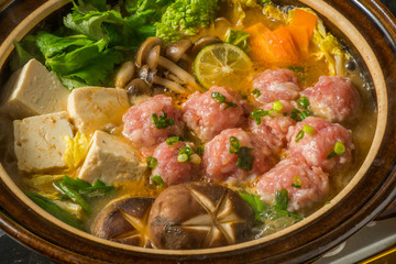 とりだんご鍋　Chicken bowl hot pot winter Japanese food