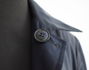 Kleidung vor wei�em Hintergrund