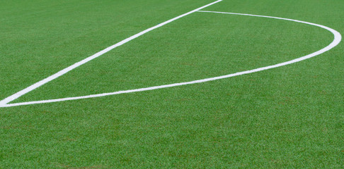 Obraz premium Fußballfeld Kunstrasen mit weißen Linien 