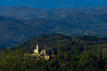 Fototapeta na wymiar typical landscapes of the Piedmontese Langhe