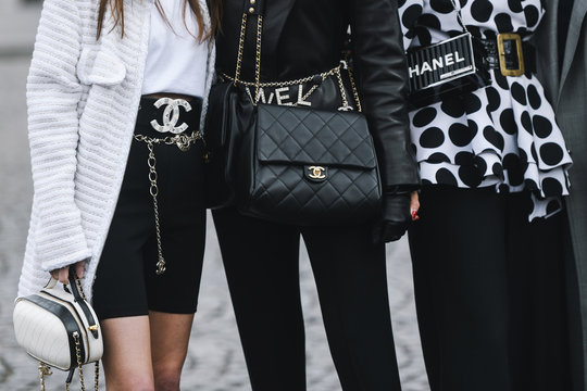 Paris, France - March 05, 2019: Street style outfit -  Woman wearing Chanel purse after a fashion show during Paris Fashion Week - PFWFW19