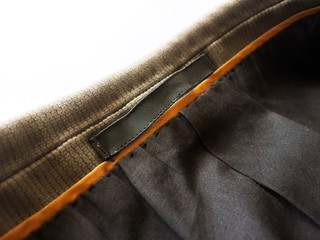 Kleidung vor wei�em Hintergrund