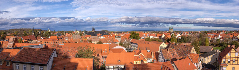 Fototapeta na wymiar Panoramic view over the beautiful old town of Quedlinburg