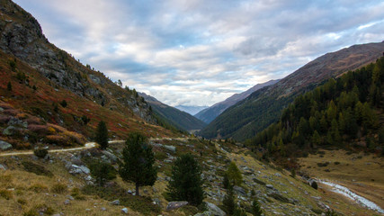 Fototapeta na wymiar Montagne en automne 