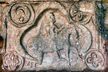 Gravure médiévale dans le monastère d'Alcobaça, Portugal