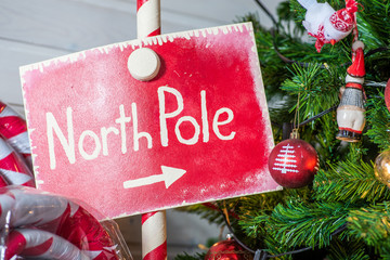 red plate and the North pole