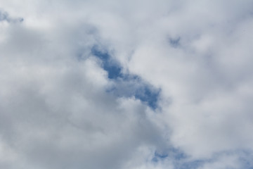 Obraz premium Himmel. Blauer Himmel, hellblau mit weißen Wolken, cumulus wolken