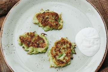 Delicious zucchini cutlets with sour cream macro 