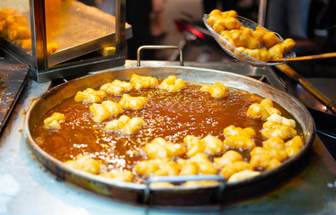 Foods that are fried in hot oil