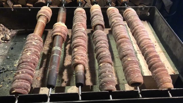 Trdelnik eine unheimliche S&uuml;&szlig;speise, Spezialit&auml;t in Prag