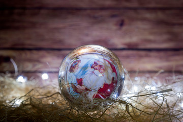 Babbo Natale nella sfera di cristallo